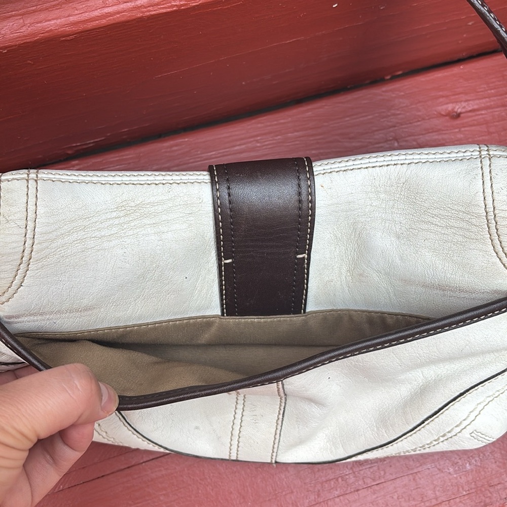 White Coach Soho Buckle shoulder bag - Picture 9 of 15